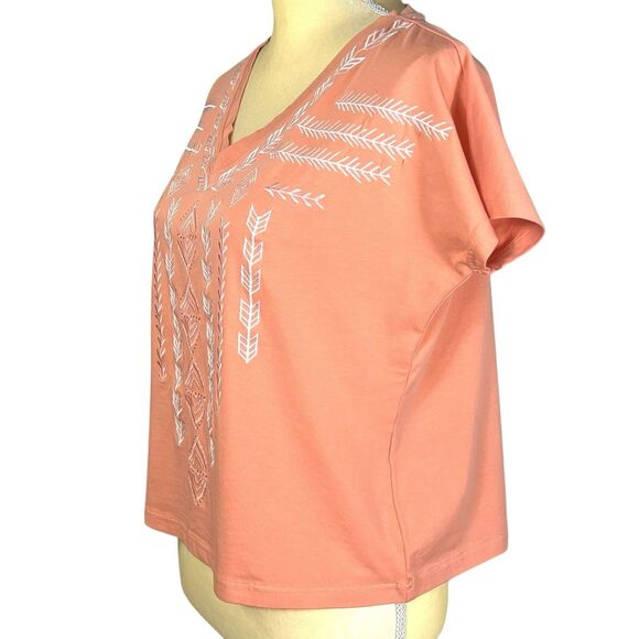 Ariat Women’s Blouse Coral‎ / Peach Embroidered V-Neck Summer Travel Size Medium - Picture 9 of 11